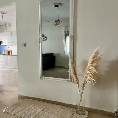 Airy Apartment-thessaloniki Oikies Olga 公寓